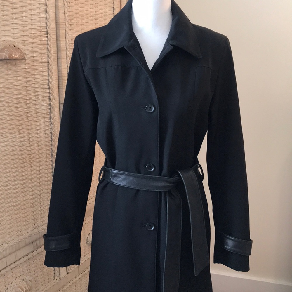TRENCH/LEATHER ACCENTS!!